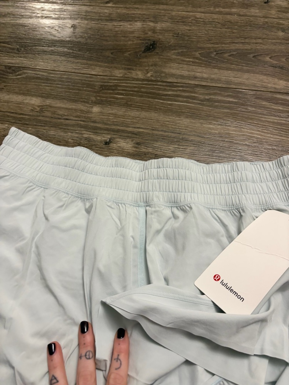 NWT Lululemon Shake It Out High-Rise Running Short 2.5" (Ocean Air) Size XL - Picture 8 of 10
